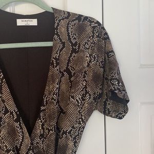 NWT Aritzia Babaton Wrap Dress
